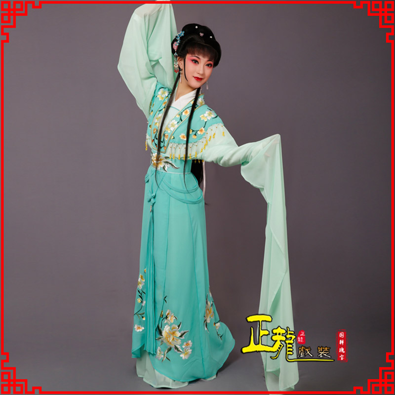 博尔塔拉青衣水袖戏服演出服 云肩花旦衣